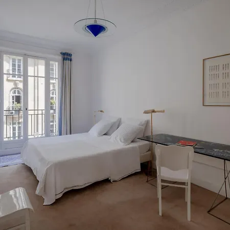 Center - Prestige Rousseau Appartement Paris