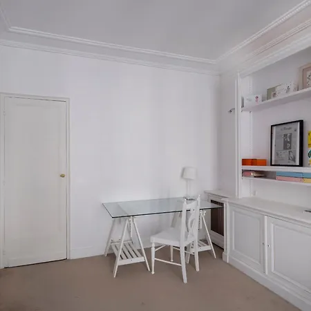 Center - Prestige Rousseau Appartement *