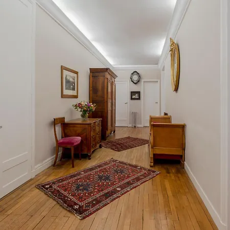 Center - Prestige Rousseau Appartement *