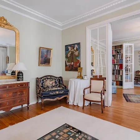 Appartement Center - Prestige Rousseau Paris