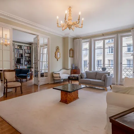 Center - Prestige Rousseau Appartement Paris